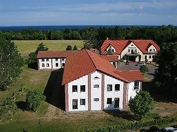 Ostseeland מלון 3*